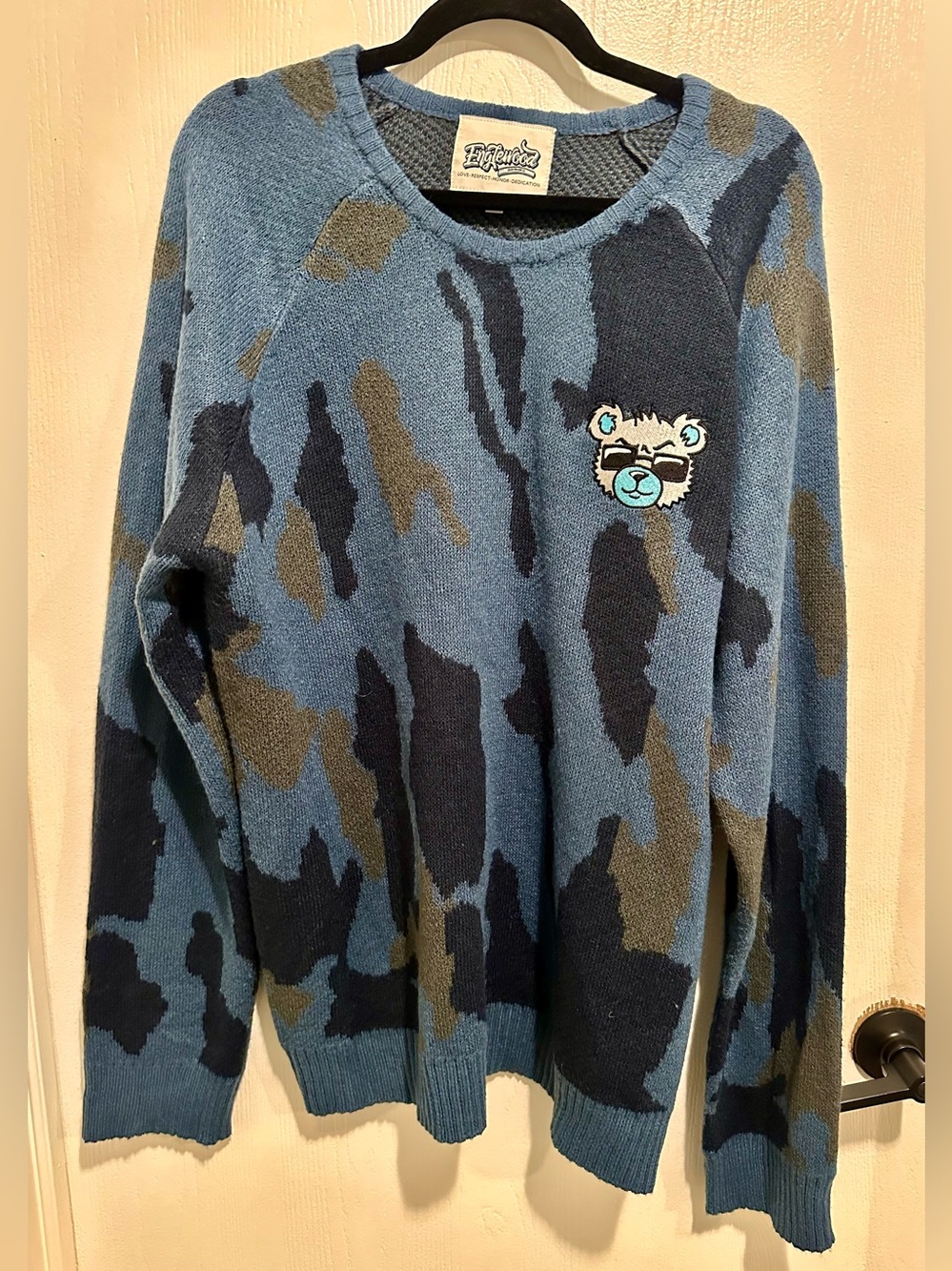 Blue Camouflage Crewneck Sweater with Bear Patch - Unknown Brand